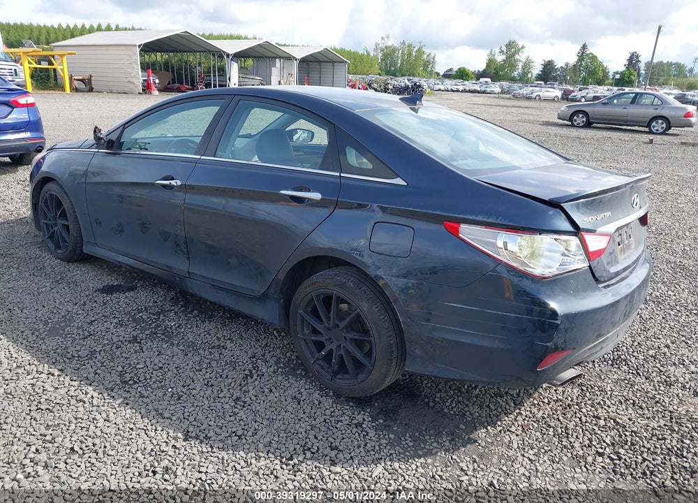 2014 HYUNDAI SONATA SE 2.0T VIN: 5NPEC4AB4EH913570