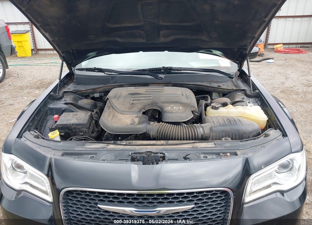 2016 CHRYSLER 300 LIMITED VIN: 2C3CCARGXGH148161