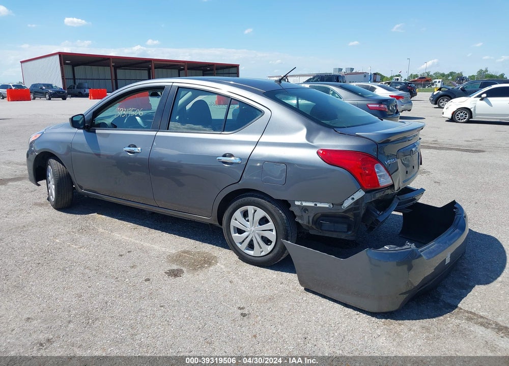 2018 NISSAN VERSA 1.6 SV VIN: 3N1CN7AP4JL878444