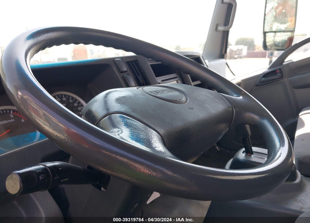 2015 ISUZU NPR DSL REG AT VIN: JALC4W167F7003256
