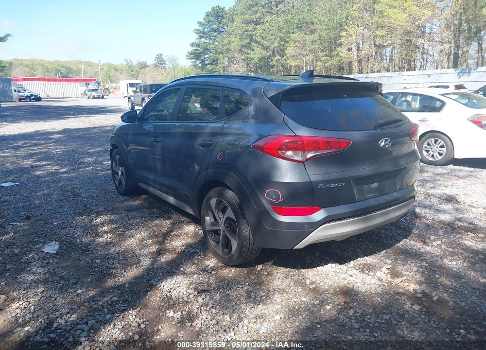 2018 HYUNDAI TUCSON VALUE VIN: KM8J3CA24JU683632
