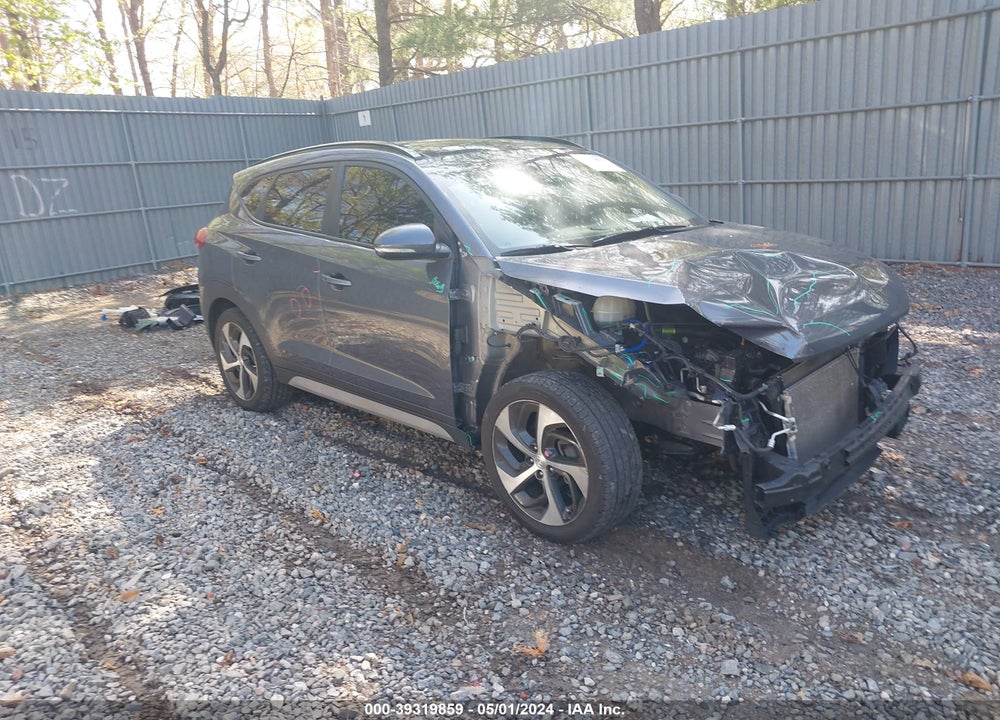 2018 HYUNDAI TUCSON VALUE VIN: KM8J3CA24JU683632
