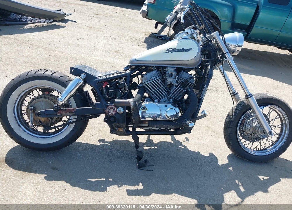 2006 HONDA VT750 CA VIN: JH2RC50556M200520