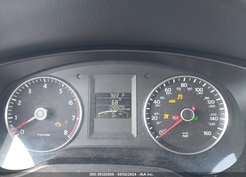 2013 VOLKSWAGEN JETTA 2.5L SE VIN: 3VWDP7AJ7DM402921