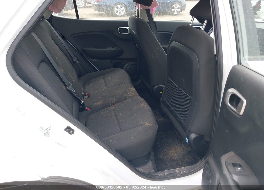 2022 HYUNDAI VENUE SE VIN: KMHRB8A37NU186494