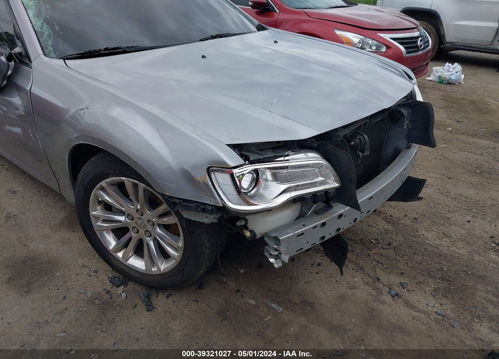 2017 CHRYSLER 300 LIMITED VIN: 2C3CCAAG2HH570437