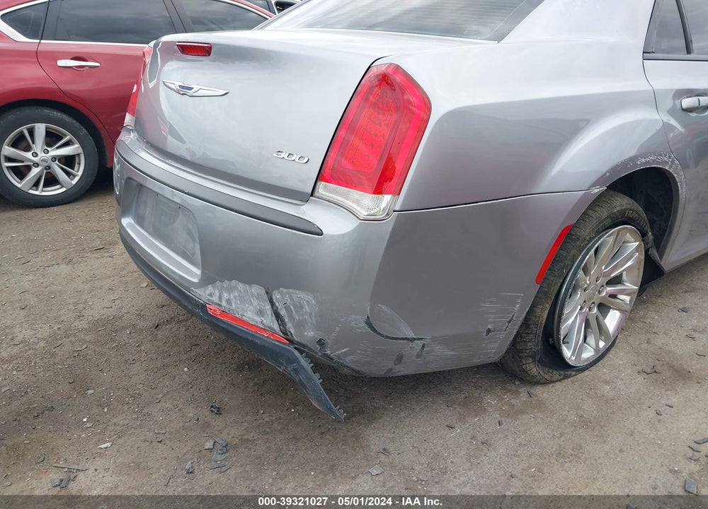 2017 CHRYSLER 300 LIMITED VIN: 2C3CCAAG2HH570437