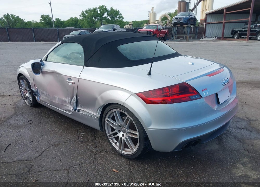 2009 AUDI TT 2.0T VIN: TRUYF38J891002592