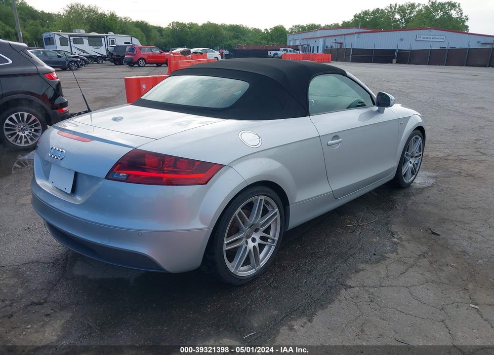 2009 AUDI TT 2.0T VIN: TRUYF38J891002592