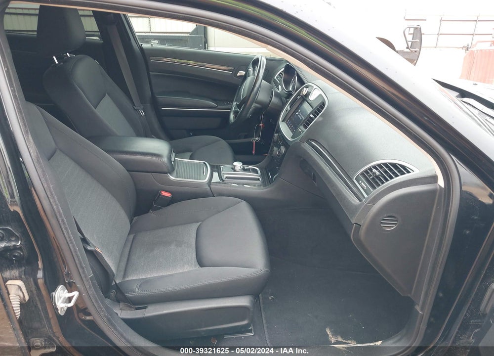 2019 CHRYSLER 300 TOURING VIN: 2C3CCAAG9KH755740