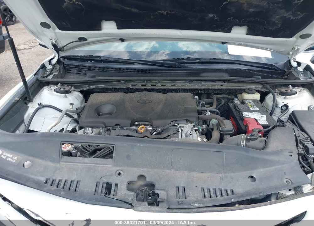 2018 TOYOTA CAMRY SE VIN: 4T1B11HK5JU016783
