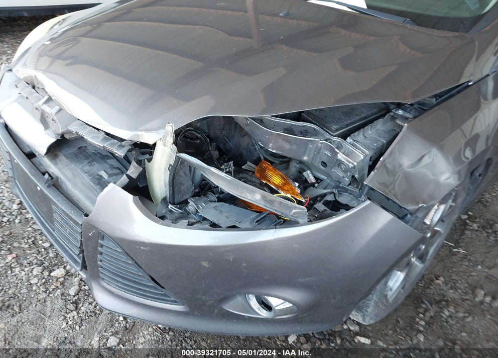 2014 FORD FOCUS SE VIN: 1FADP3F28EL412573