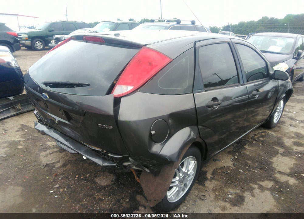 2005 FORD FOCUS ZX5 VIN: 3FAFP37N75R133800