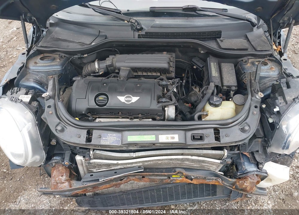 2010 MINI COOPER VIN: WMWMF3C5XATZ26945