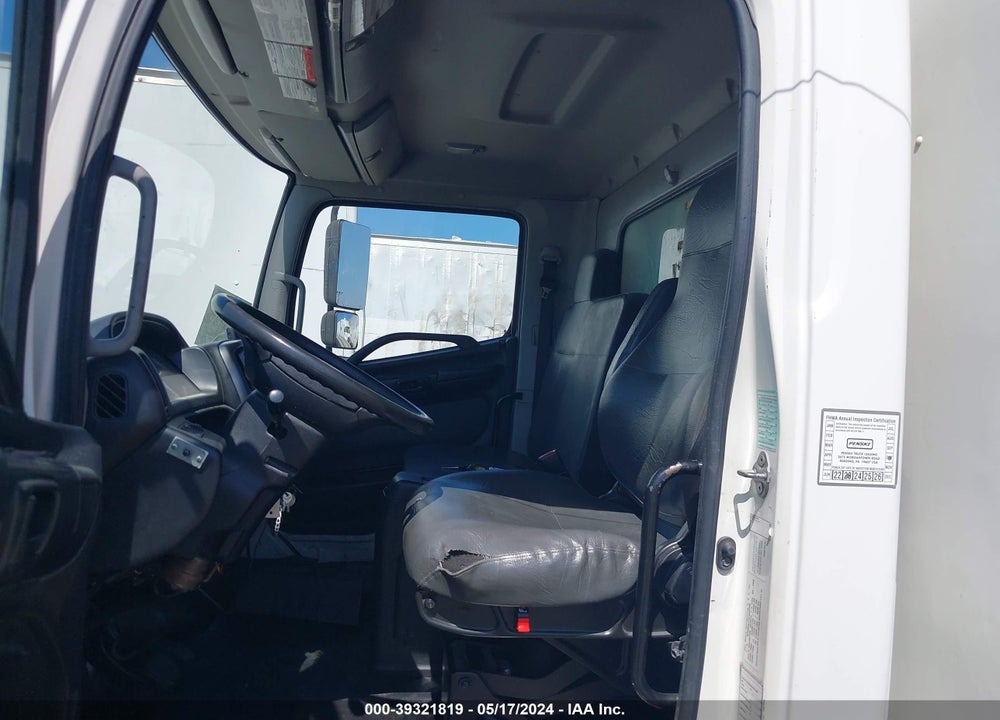 2014 HINO 338 VIN: 5PVNV8JT5E4S53300