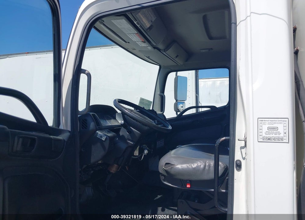 2014 HINO 338 VIN: 5PVNV8JT5E4S53300