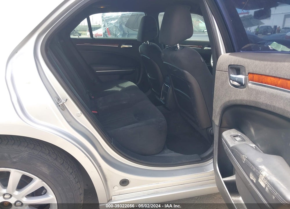 2012 CHRYSLER 300 VIN: 2C3CCAAG0CH104739
