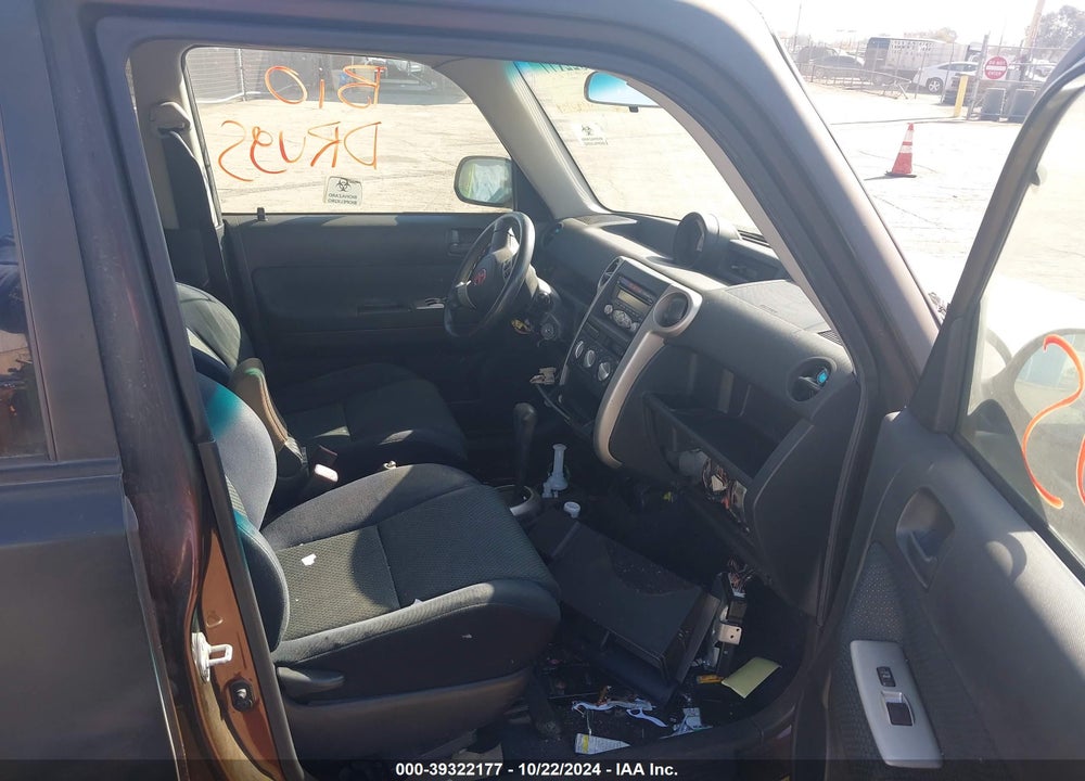 2006 SCION XB VIN: JTLKT324364128000