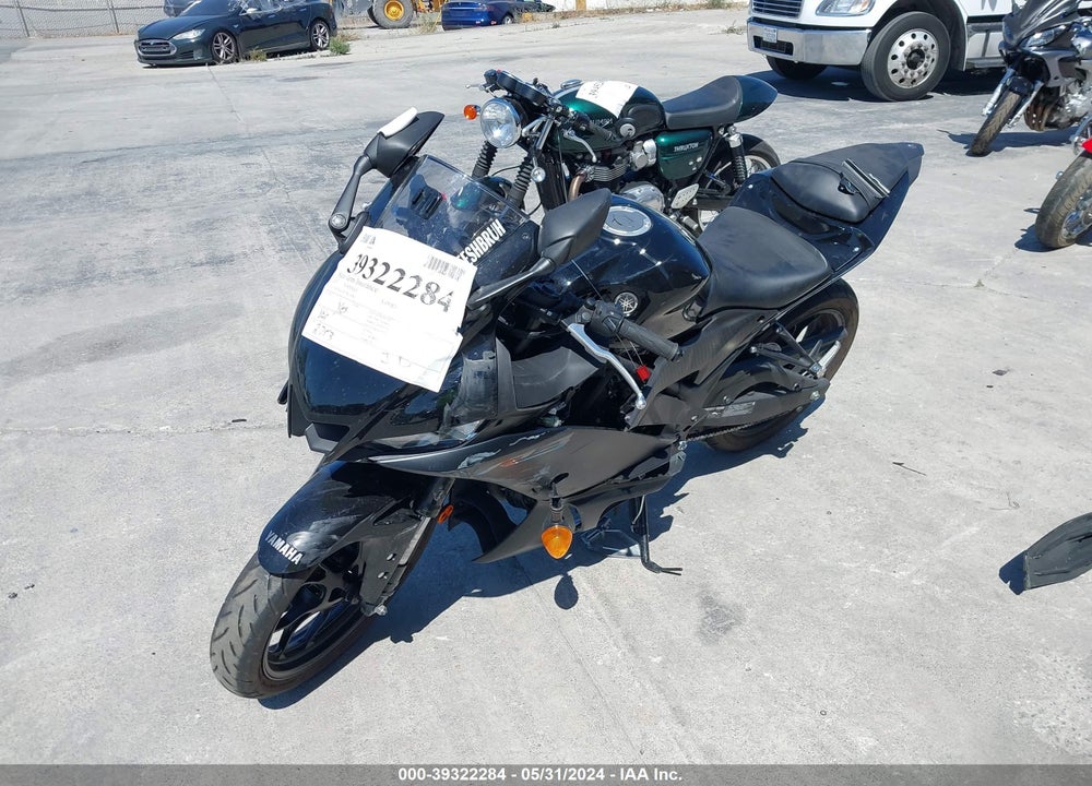 2023 YAMAHA YZFR3 A VIN: MH3RH18Y3PK009744