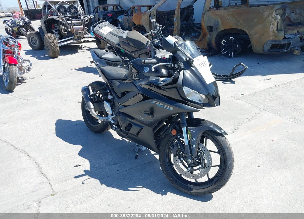 2023 YAMAHA YZFR3 A VIN: MH3RH18Y3PK009744