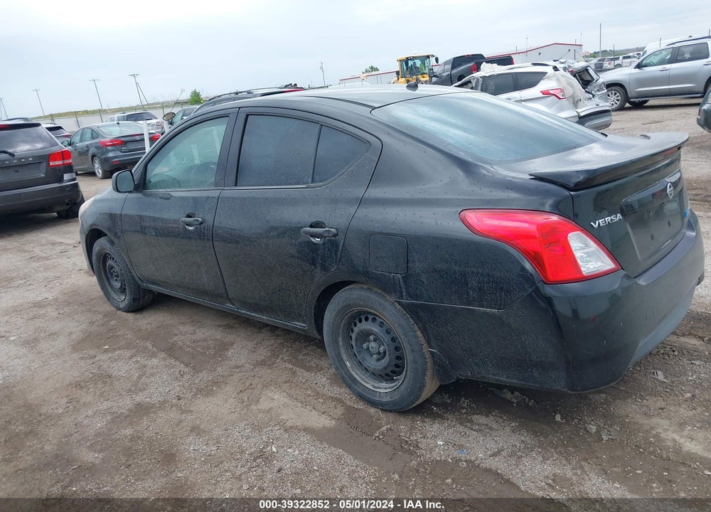 2015 NISSAN VERSA 1.6 S+ VIN: 3N1CN7AP2FL805256