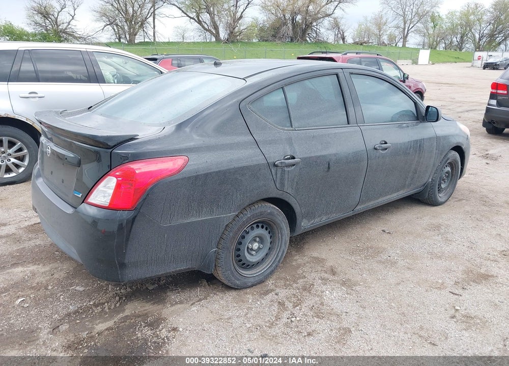 2015 NISSAN VERSA 1.6 S+ VIN: 3N1CN7AP2FL805256