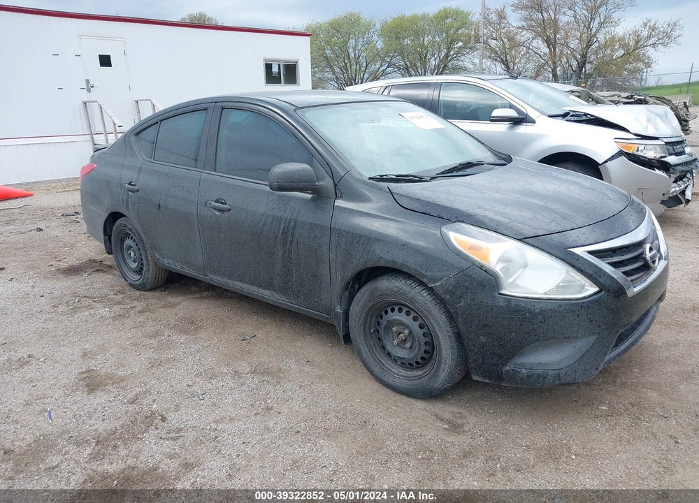 2015 NISSAN VERSA 1.6 S+ VIN: 3N1CN7AP2FL805256