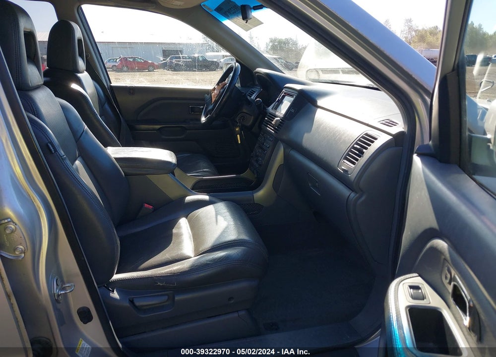 2005 HONDA PILOT EX-L VIN: 2HKYF18775H570905