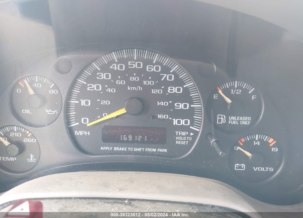 2000 GMC SAFARI SL VIN: 1GKDM19W4YB537882