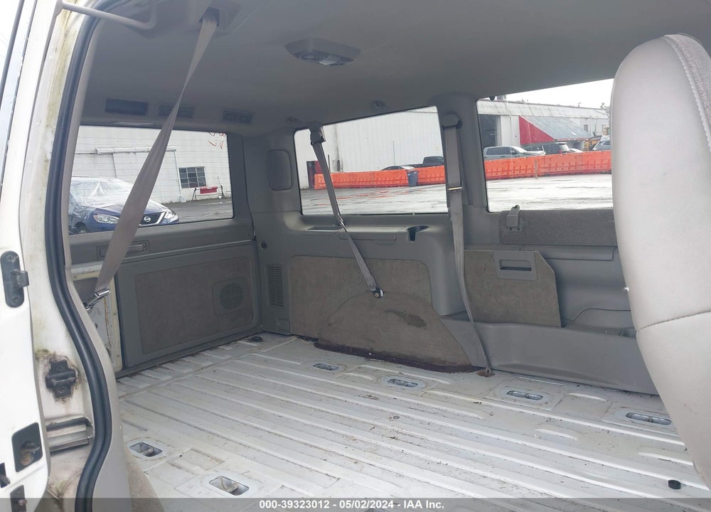 2000 GMC SAFARI SL VIN: 1GKDM19W4YB537882