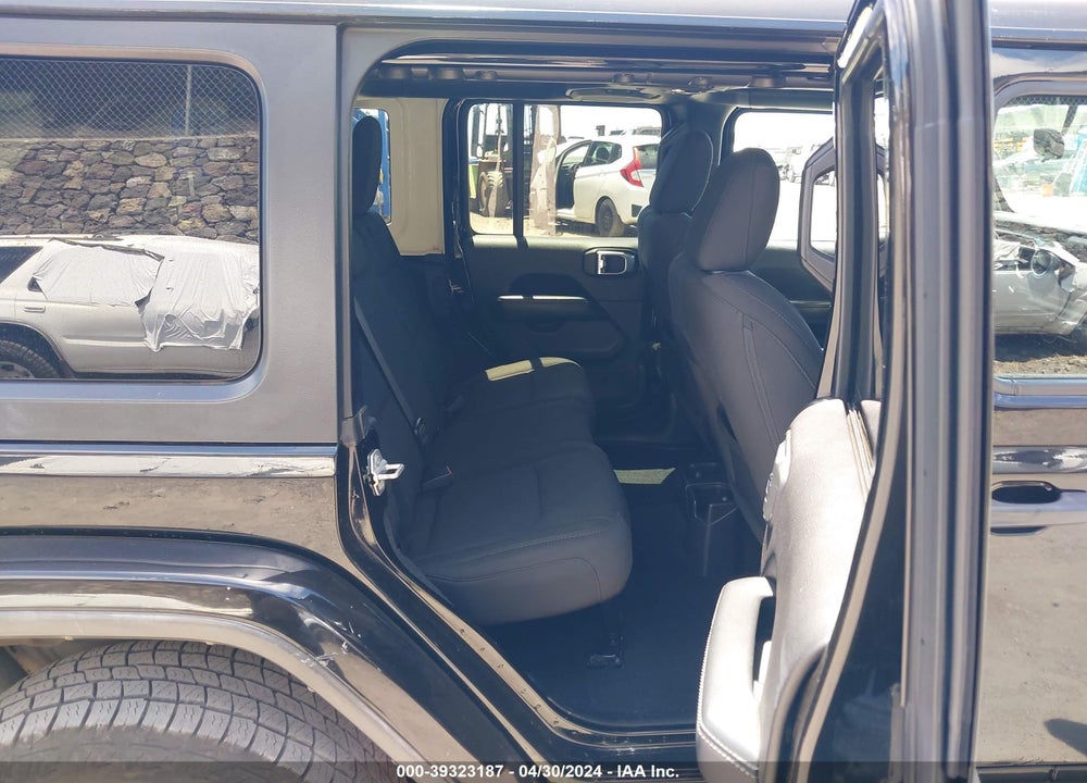 2019 JEEP WRANGLER UNLIMITED SAHARA ALTITUDE 4X4 VIN: 1C4HJXEN2KW593518