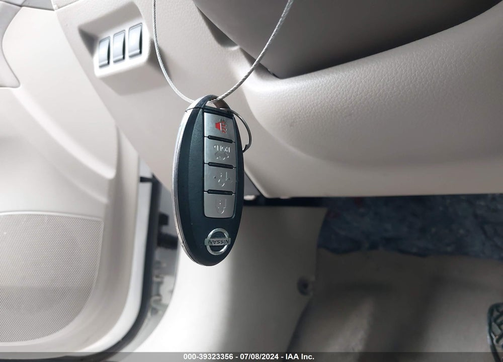 2014 NISSAN SENTRA SV VIN: 3N1AB7AP9EL637324