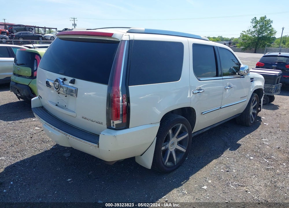 2008 CADILLAC ESCALADE STANDARD VIN: 1GYFK63858R121083