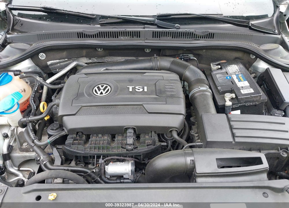 2015 VOLKSWAGEN JETTA 1.8T SE VIN: 3VWD07AJ3FM310745
