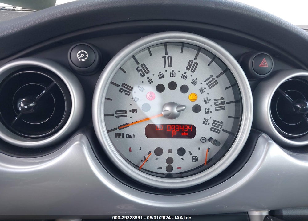 2006 MINI COOPER VIN: WMWRC33556TJ77302