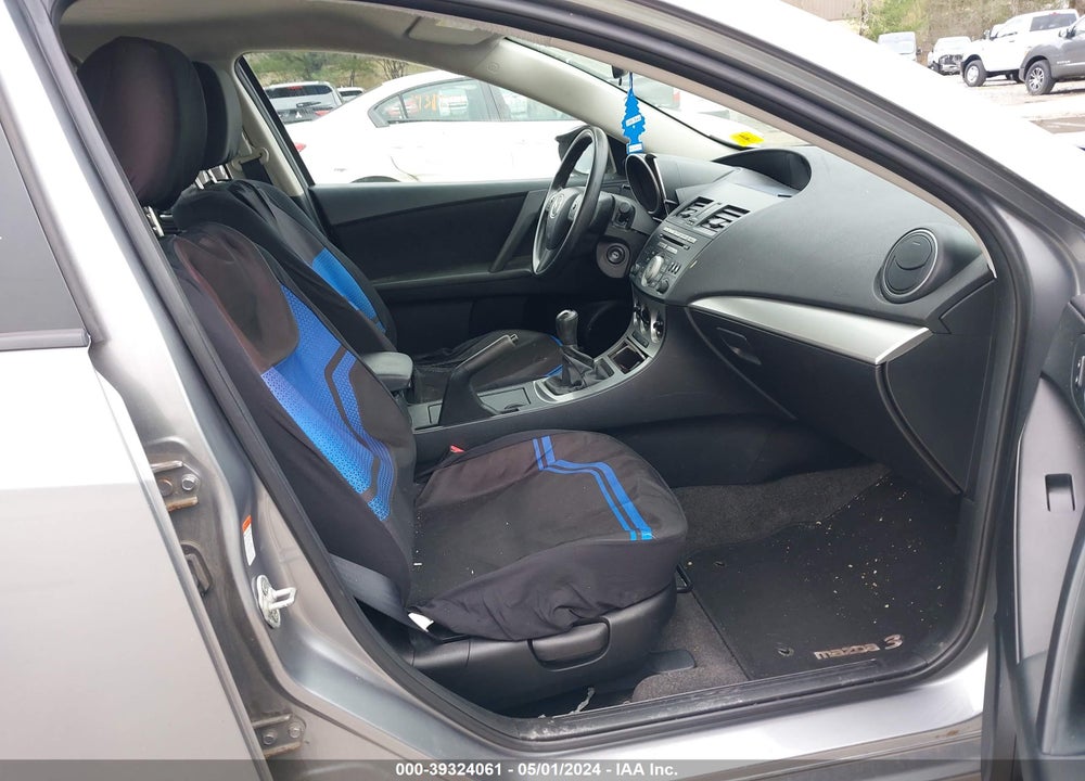 2010 MAZDA 3 I TOURING VIN: JM1BL1SG3A1198780