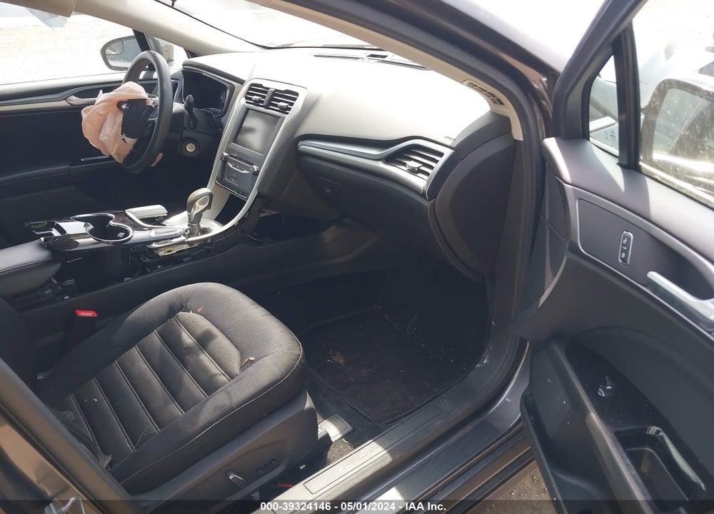 2015 FORD FUSION SE VIN: 3FA6P0H77FR142335