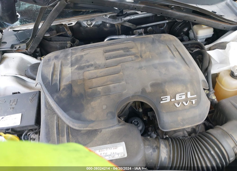 2014 CHRYSLER 300 300S VIN: 2C3CCABG1EH352354