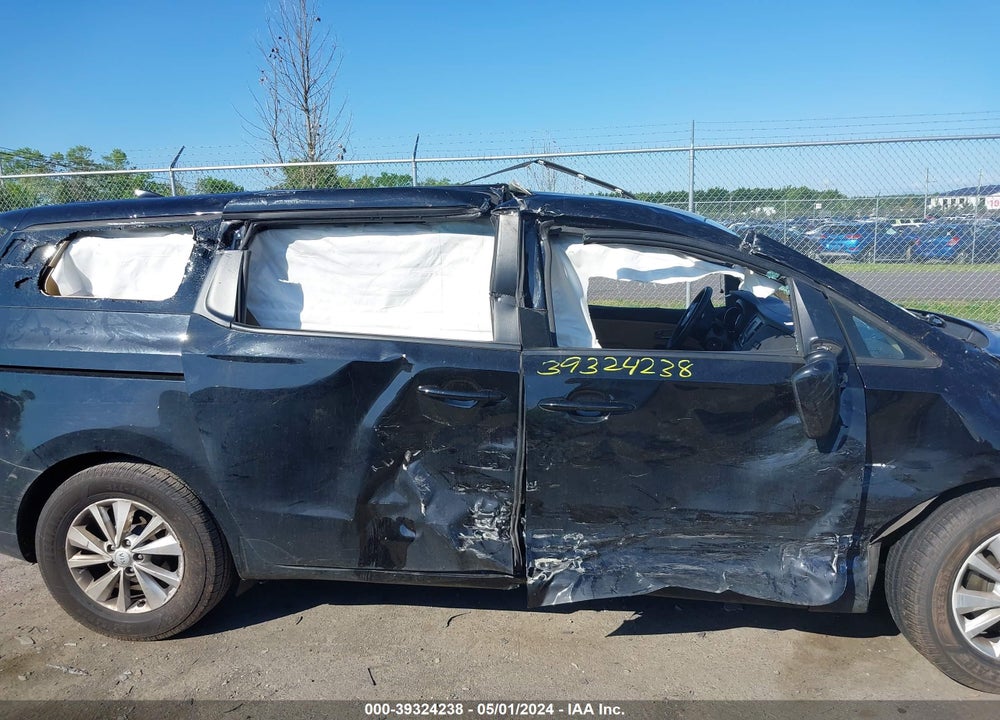 2018 KIA SEDONA LX VIN: KNDMB5C1XJ6380881
