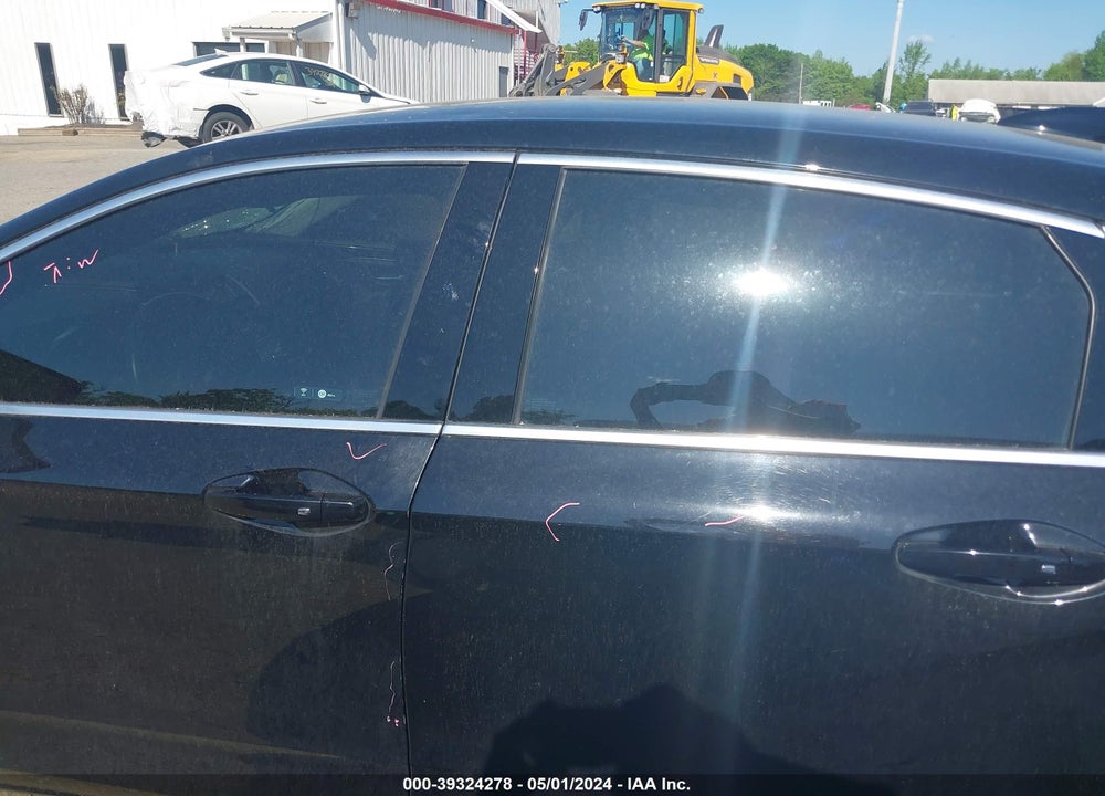 2018 CHEVROLET IMPALA 1LT VIN: 1G1105S33JU121276