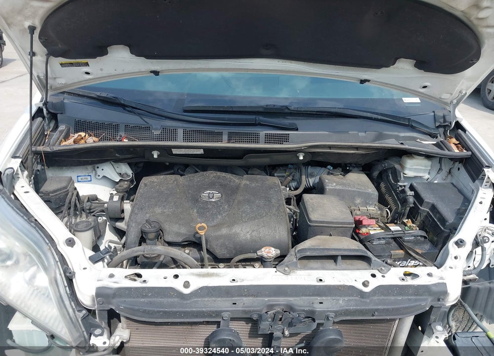 2019 TOYOTA SIENNA LE 8 PASSENGER VIN: 5TDKZ3DC2KS983879