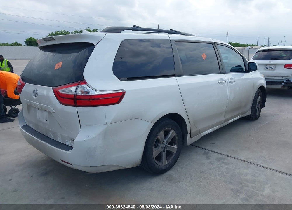 2019 TOYOTA SIENNA LE 8 PASSENGER VIN: 5TDKZ3DC2KS983879