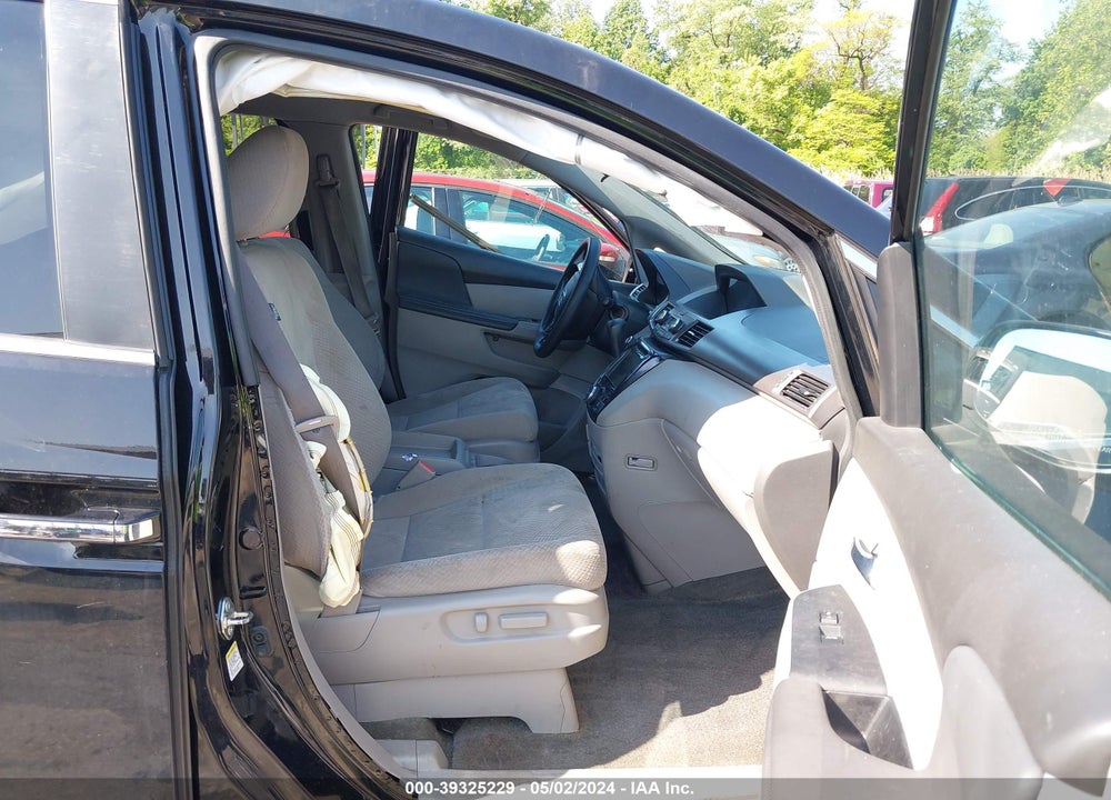2017 HONDA ODYSSEY SE VIN: 5FNRL5H37HB020351