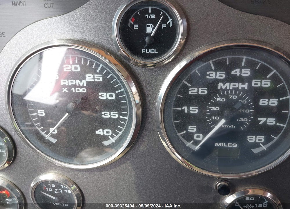 2002 ROADMASTER RAIL MONOCOQUE VIN: 1RF13551X21017596