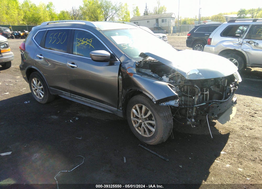 2018 NISSAN ROGUE SV VIN: KNMAT2MT4JP589428