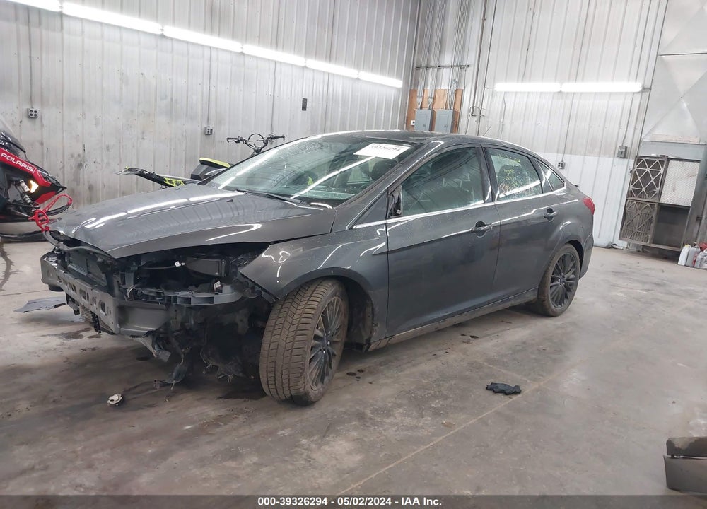 2015 FORD FOCUS TITANIUM VIN: 1FADP3J2XFL220709