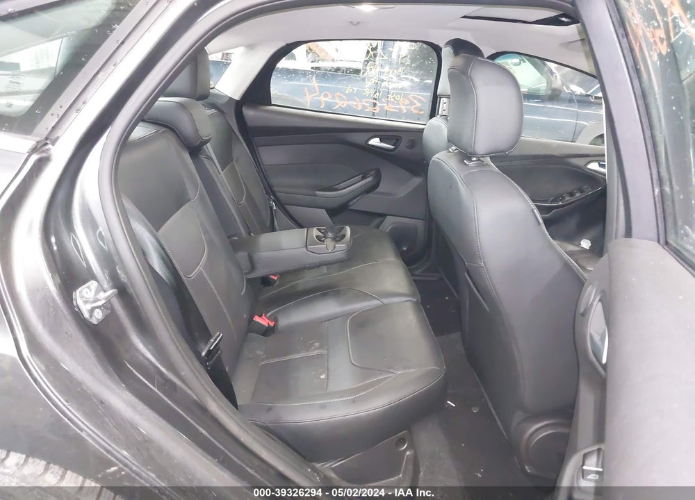 2015 FORD FOCUS TITANIUM VIN: 1FADP3J2XFL220709