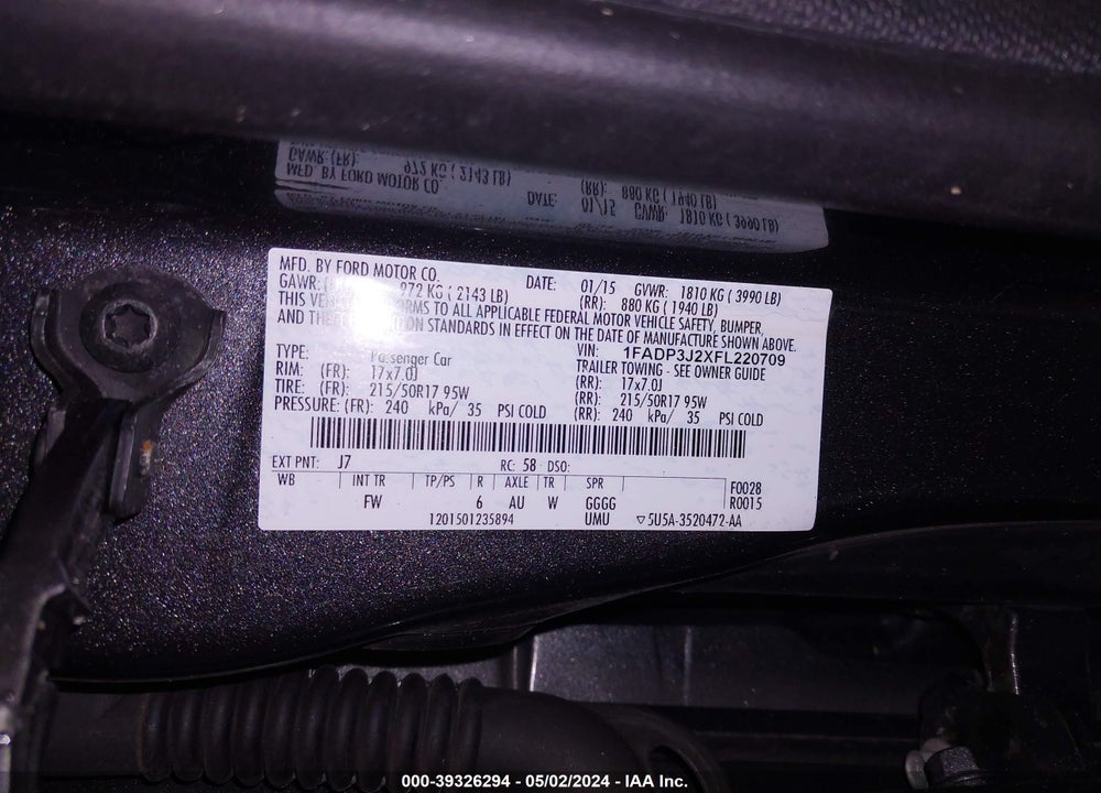 2015 FORD FOCUS TITANIUM VIN: 1FADP3J2XFL220709