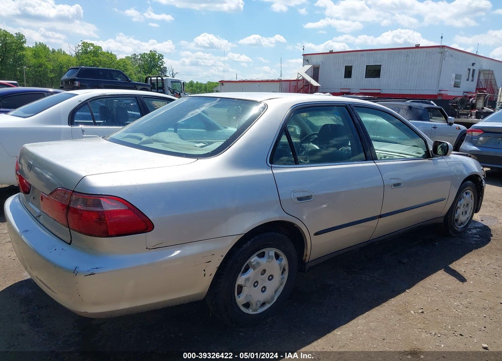 1999 HONDA ACCORD LX VIN: 1HGCG5543XA140468