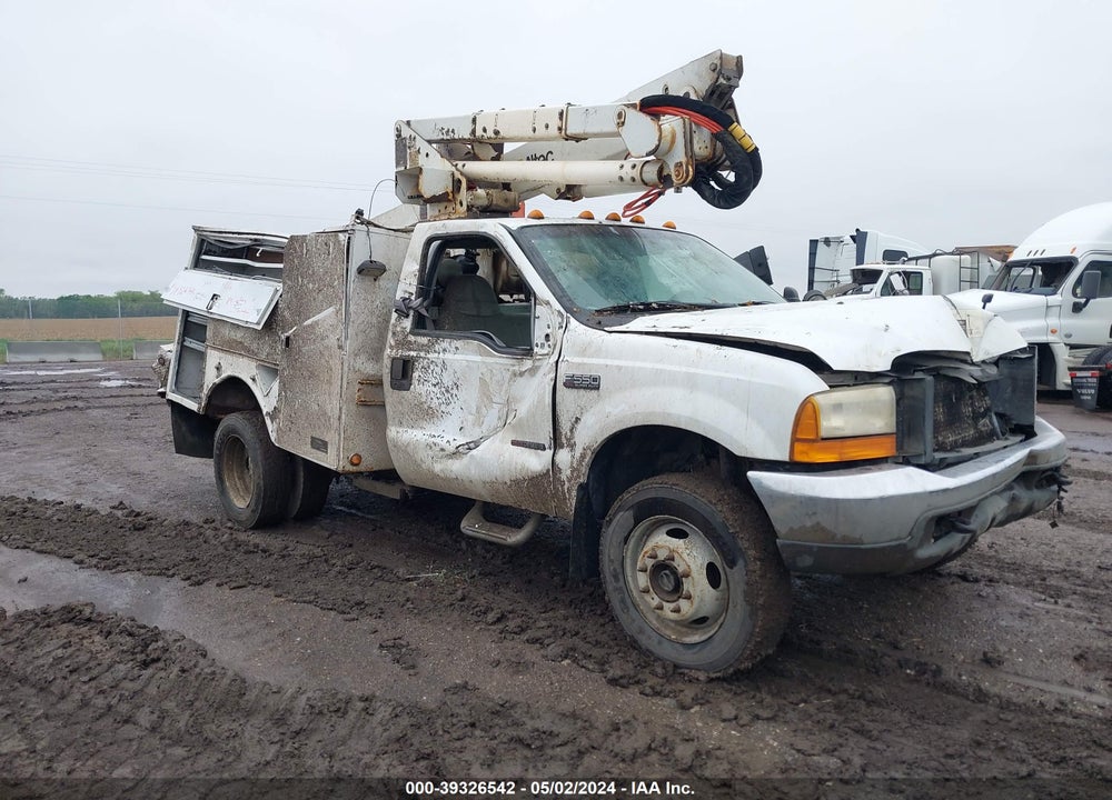 2000 FORD F-550 LARIAT/XL/XLT VIN: 3FDAF57F6YMA23720